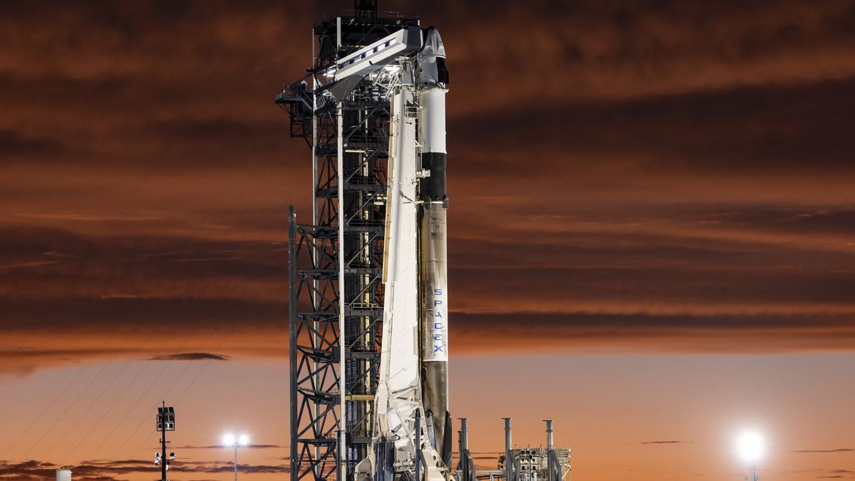 The Polaris Dawn taking off into the orange sky on September 10th.