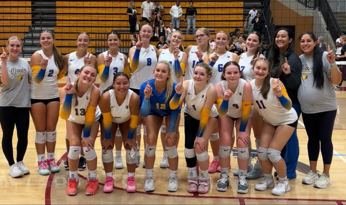 Bruin Volleyball poses after beating Tualatin and winning the Southridge Tournament back-to-back on September 3rd.