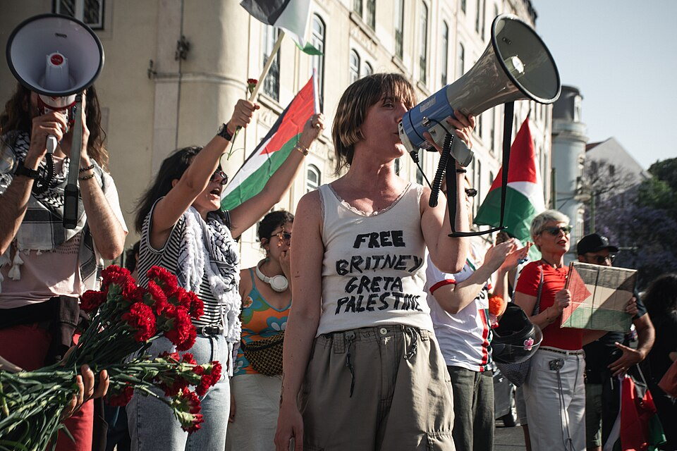  Demonstration on June 9th in front of the Assembly of the Republic in Lisbon, Portugal, to pressure for the release of the Freedom Flotilla crew that had Greta Thunberg on it.