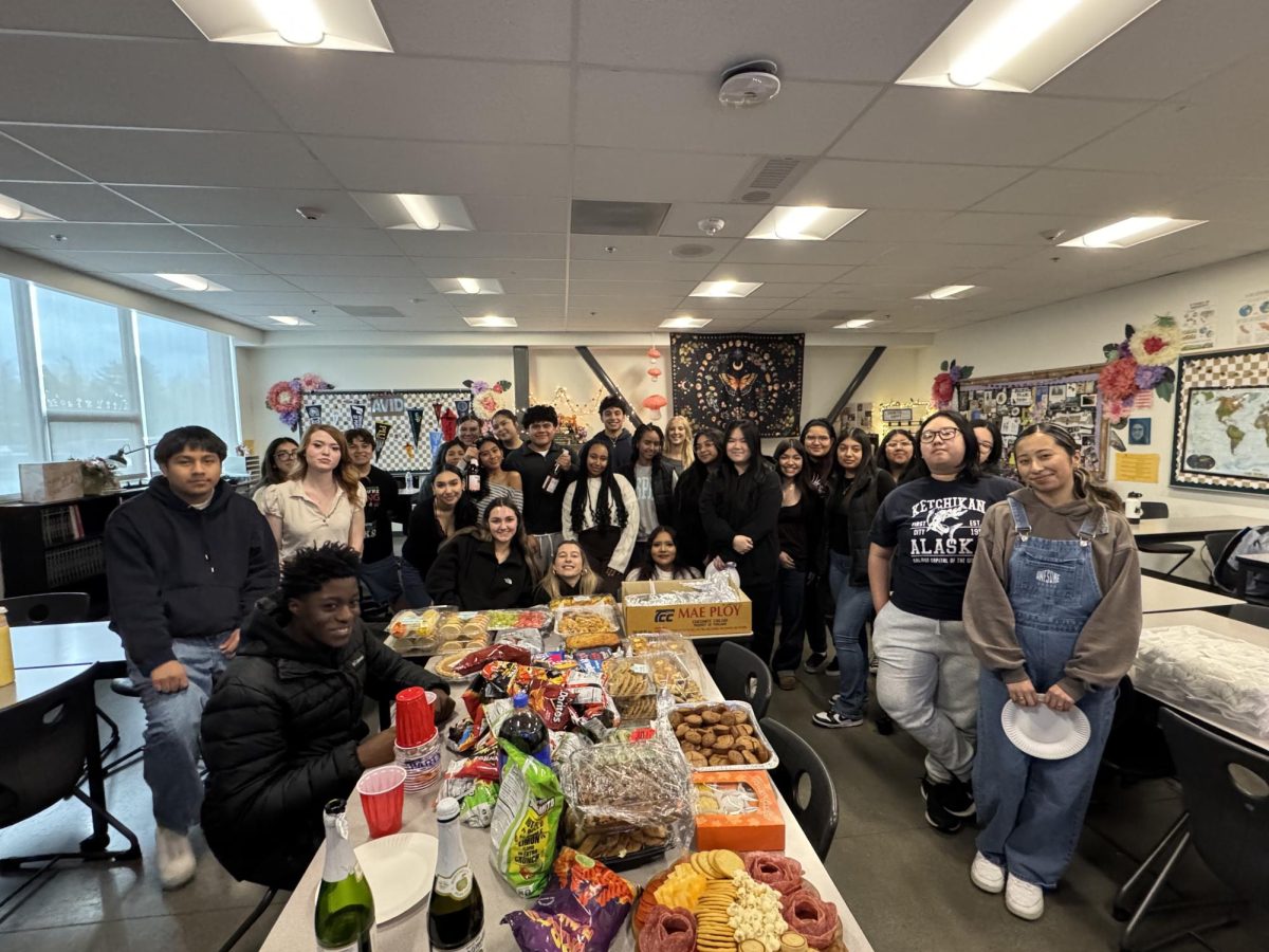 AVID class of 2026 celebrate their last Thanksgiving in AVID together.

